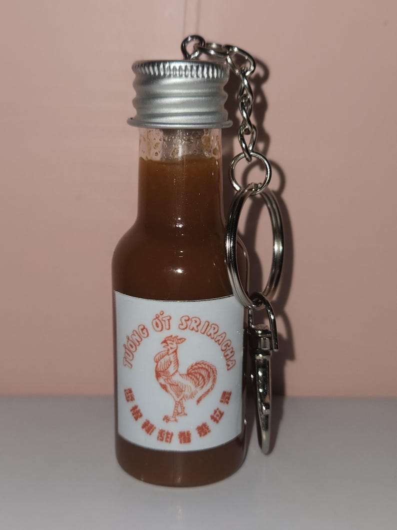 Hot Sauce Keychain Sriracha (Empty)