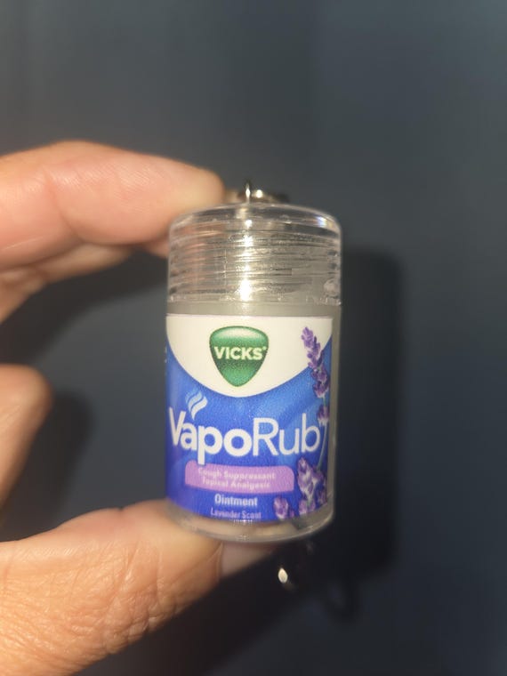 ミニヴィックス ヴェポラップ キーチェーン - Etsy 日本