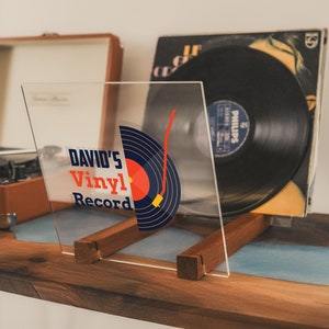 Gepersonaliseerde vinylplaten opklaprek opslagdisplay, aangepaste notenhouten houten acryl platenopslag, minimalistische platenstandaard, albumorganizer