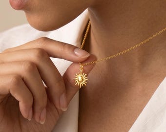 太陽ネックレス、小さな太陽のペンダントネックレス、女性のための繊細なジュエリー、天体ネックレス、クリスマスプレゼント、お母さんへのプレゼント、毎日使えるネックレス
