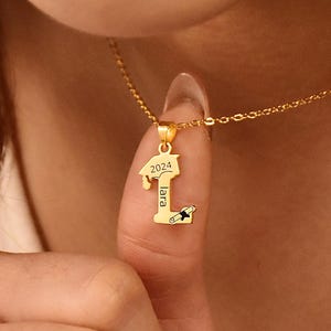 Personalized Graduation Necklace with Graduate&#39;s Name, Custom High School, College Graduation Gift, Class of 2025 2024,Memorial Gift For Her