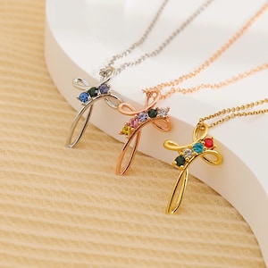 Collier croix pavé, collier croix avec pierres de naissance, collier de baptême, bijoux chrétiens, cadeau de communion, breloque religieux, cadeau de Noël pour elle