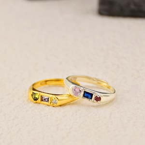Anello con sigillo in pietra preziosa personalizzato, anello con pietra portafortuna delicata, anello a cuore, anello con pietra preziosa regolabile, anello con pietra portafortuna baguette, regalo per la mamma, regalo per lei