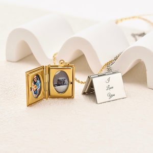 Locket Necklace with Photo, Personalized  Engraving Locket,Photo Necklace in Gold, Memorial Gift,Mother&#39;s Day, Family photo,Gift for Her Him
