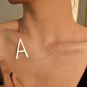 Collar con letra grande, collar con inicial grande de oro de 14 quilates, collar con inicial grande, collar con monograma, regalo de cumpleaños para mamá, regalo de dama de honor