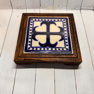VTG Dal Tile Mexico Wood Ceramic Tile Trivet Kitchen Wall Folk Art Blue and white