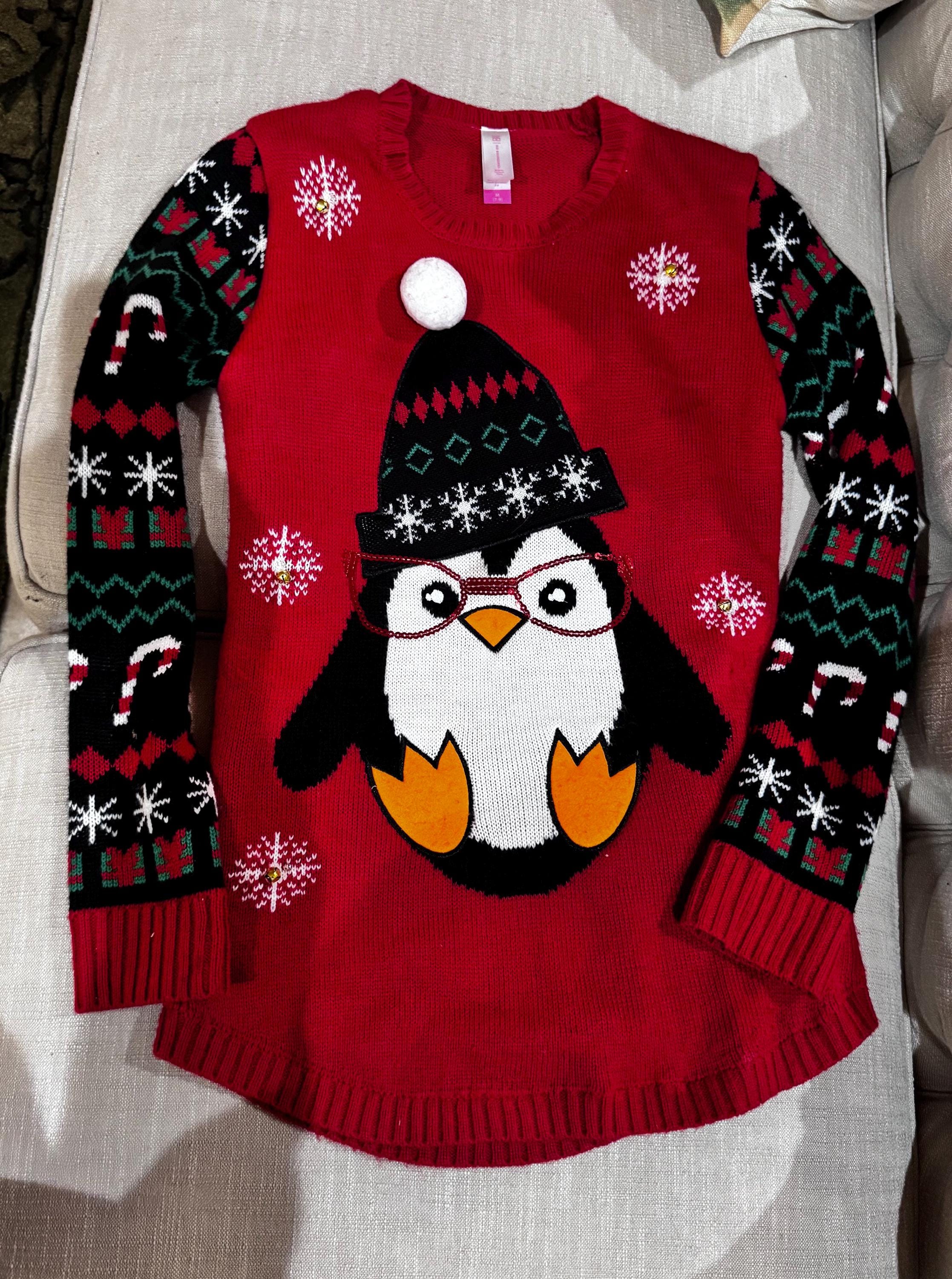 Pull De Noël Moche 'Naughty Penguin' 3X - V-Neck Rouge - Manches Longues - Thème Pingouin Coquin