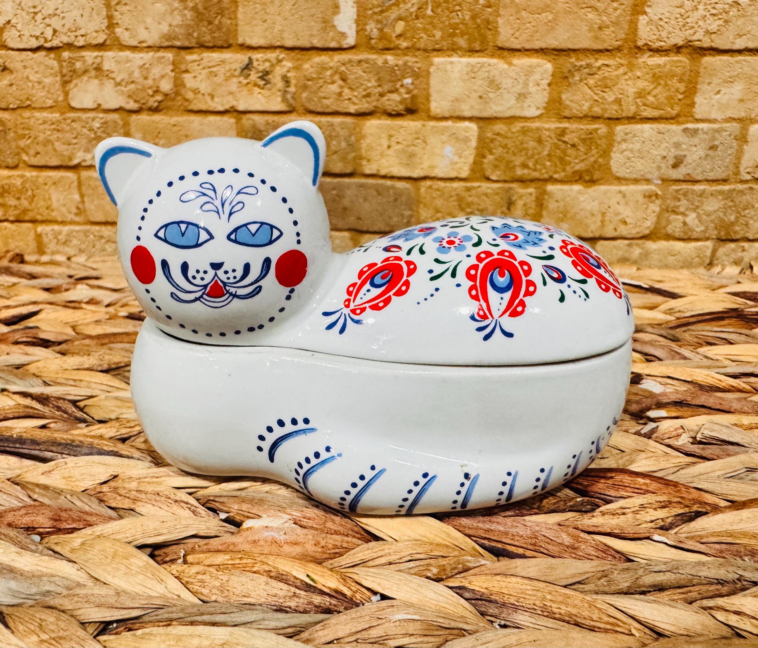 Cat Kitty ELIZABETH ARDEN Orient Express Porcelain Trinket Box