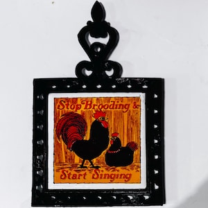 Vintage  Black Cast Iron TRIVET Hanging Ceramic Tile ROOSTER