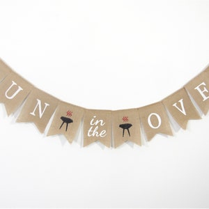 Bun In The Oven, Bun In The Oven Burlap Banner, BBQ Party, Pregnancy Announcement, BabyQ, Picnic, Baby Shower,BBQ Baby Shower, BBQ Decor
