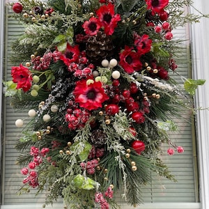 Christmas Teardrop Swag, Red Poppies, Berries, Pine, Vertical Wreath