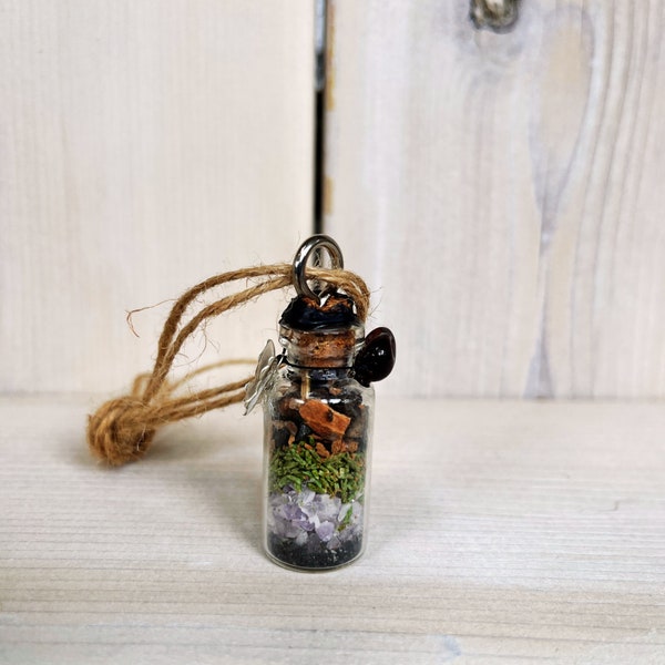 Travel Protection Spell Jar, Spell Bottle for Safe Travels with Garnet