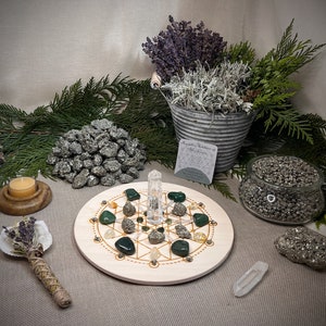 Crystal Grid for Money, Abundance and Success ~ Magnetic Goddess of Abundance Crystal Grid Kit, Attracts and Draws Good Fortune to You