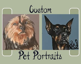 Peut inclure: L'image présente des portraits d'animaux de compagnie personnalisés. Deux portraits de chiens sont présentés, l'un d'un mélange de terrier et l'autre d'un Doberman Pinscher. Le texte "Custom" et "Pet Portraits" est écrit dans une police décorative.