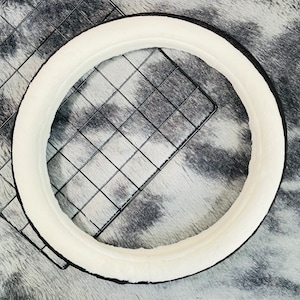 Black White plush Steering Wheel Cover, Comfortable plush Car Accessories, Plush Steering Wheel Cover, Anti-slip Steer Wheel Cover