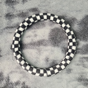 Black White Lattice Steering Wheel Cover, Grid Plush Car Accessories, Custom Letter Steering Wheel Cover, Anti-slip Steer Wheel Cover