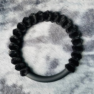 Black Plush Ball Shape Steering Wheel Cover, Plush Car Accessories, Custom Letter Steering Wheel Cover, Anti-slip Steer Wheel Cover