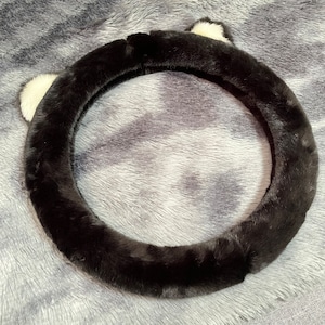 Cute Plush Cat's Ears Steering Wheel Cover, Plush Car Accessories, Custom Letter Steering Wheel Cover, Anti-slip Steer Wheel Cover