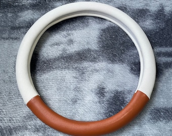Couverture de volant brun blanc, accessoires de voiture en cuir, couverture de volant de lettre personnalisée, couverture de volant antidérapante