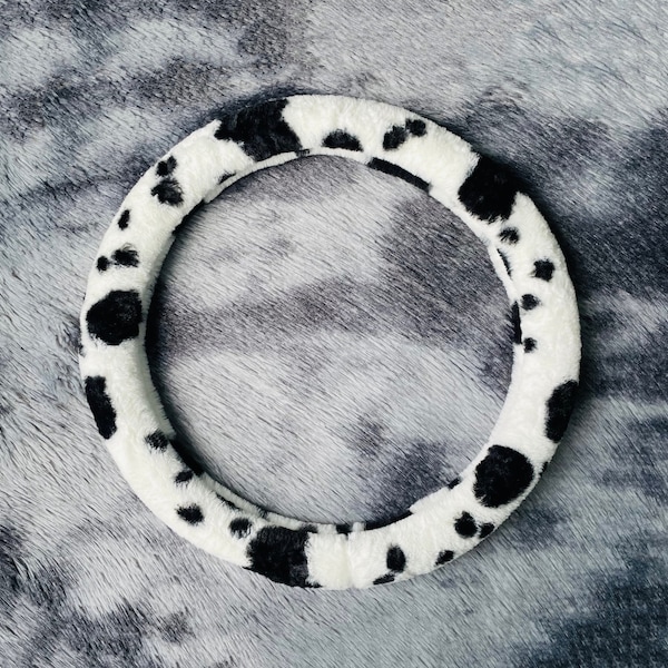 Plush Cow Pattern Steering Wheel Cover, Plush Car Accessories, Custom Letter Steering Wheel Cover, Anti-slip Steer Wheel Cover