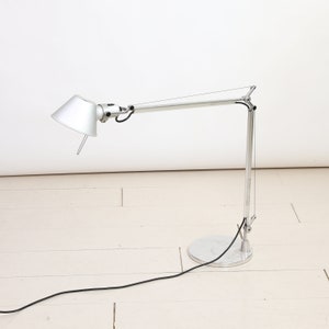 Tolomeo Lettura aluminum floor lamp by Artemide