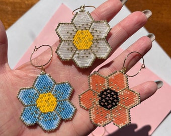 Hand Beaded Giant Daisy Flower Earrings | Summer earrings daisy flower floral earrings holiday jewellery botanical earrings resort jewellery