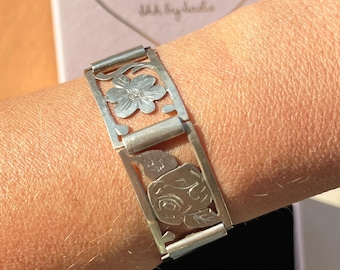 Pulsera floral antigua de plata alemana: joyería Art Nouveau hecha a mano
