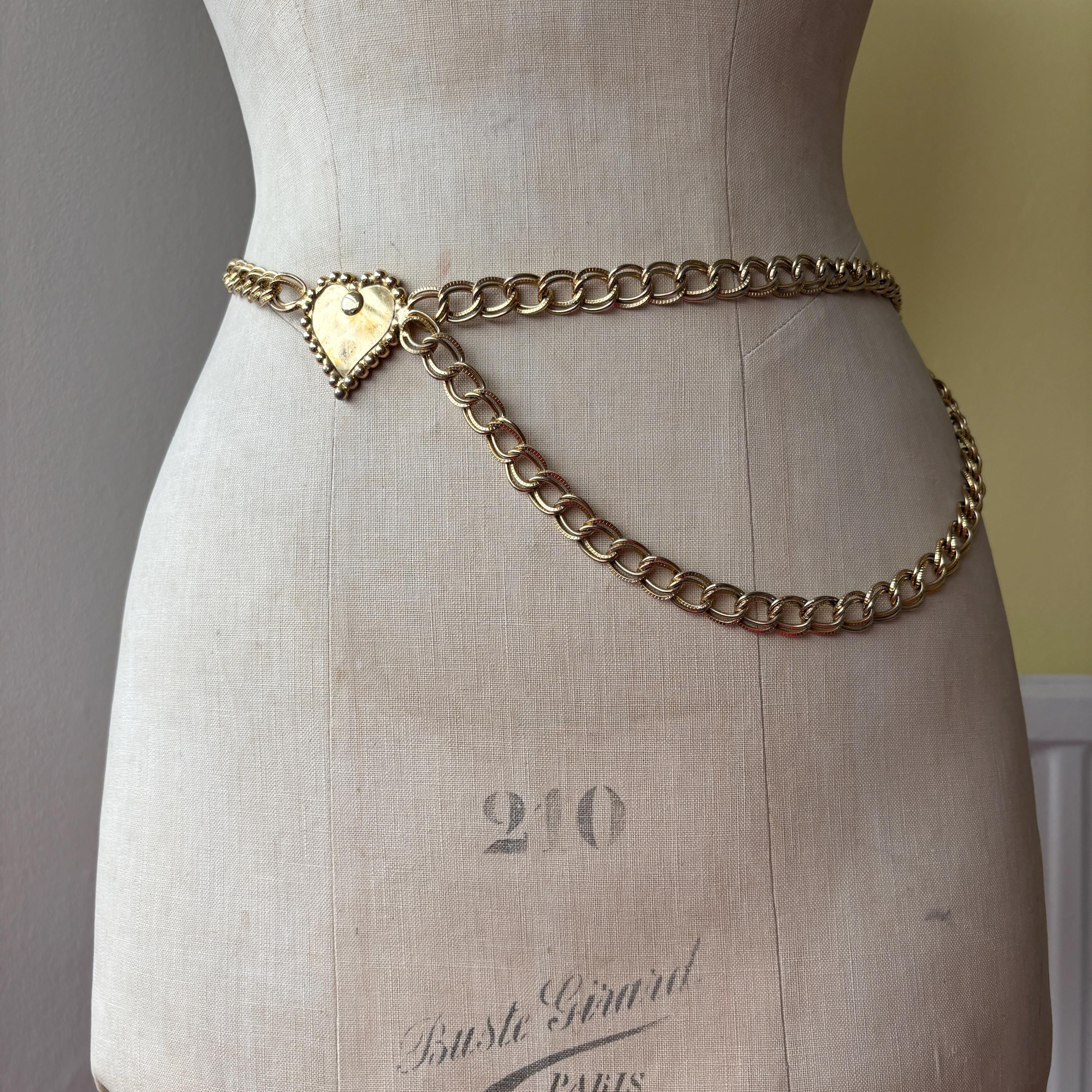 Vintage Square Link / Gold Heart Chain Belt 80s Vintage Gold Chain ESCADA Charm Belt Gold Metallic  main image 2