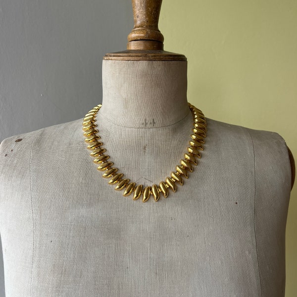 Beautiful chunky vintage 1980s gold plated chain necklace | retro mid century retro gold statement necklace vintage jewelry gold necklace