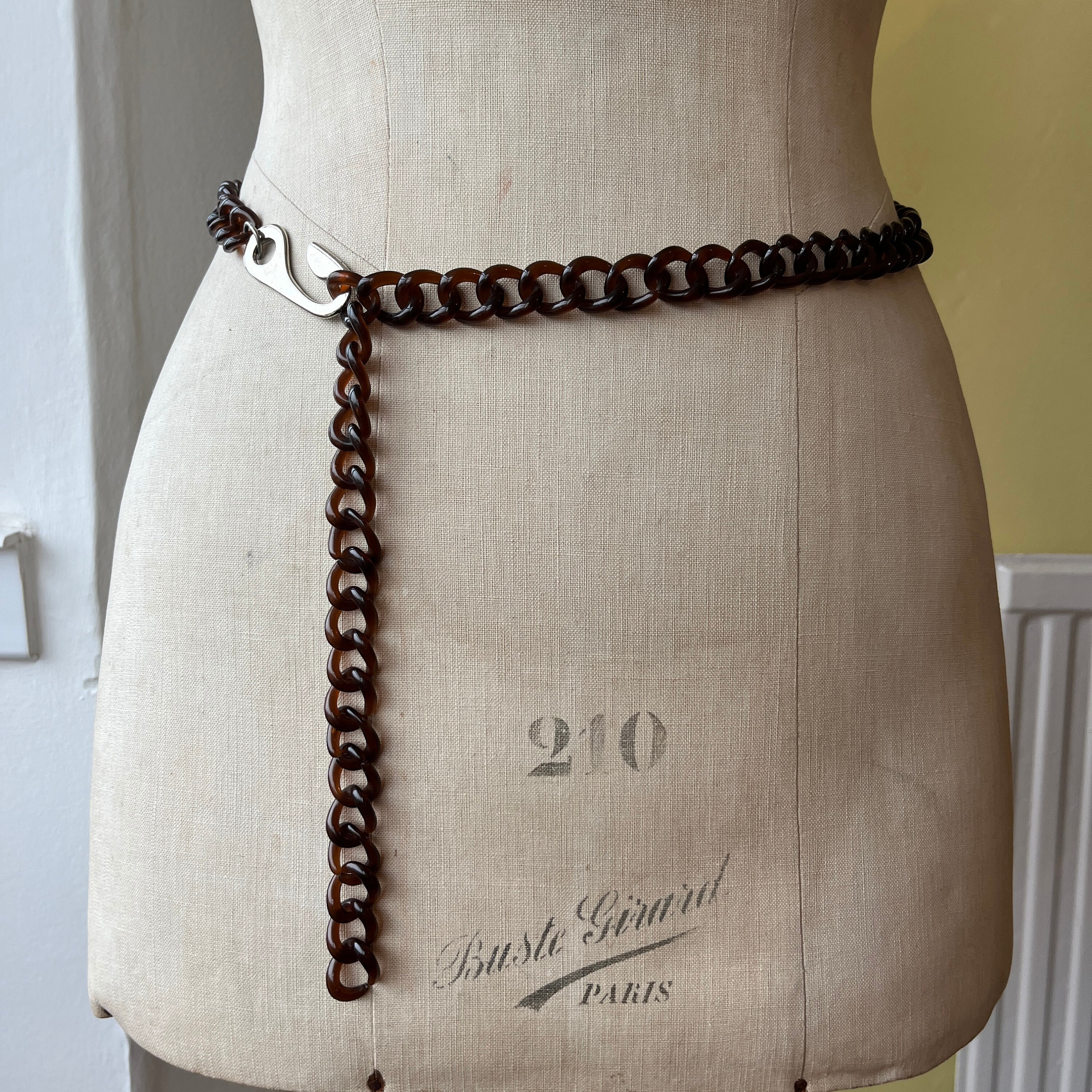 Vintage MOD lucite and silver  chain Link belt- rare item! Vintage Silver Tone Flower Link Multi Chain Belt, Ornate  main image 2