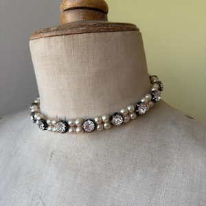 Vintage mid century diamante pearl choker, vintage bridal choker, short pearl necklace,  Bridgerton necklace, vintage bride pearl necklace