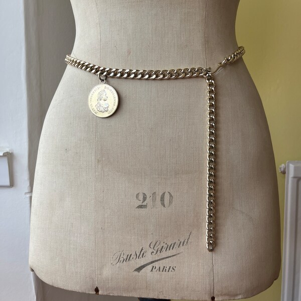 Vintage gold chain belt