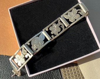 Antique German Silver Floral Bracelet: Handarbeit Art Nouveau Jewelry