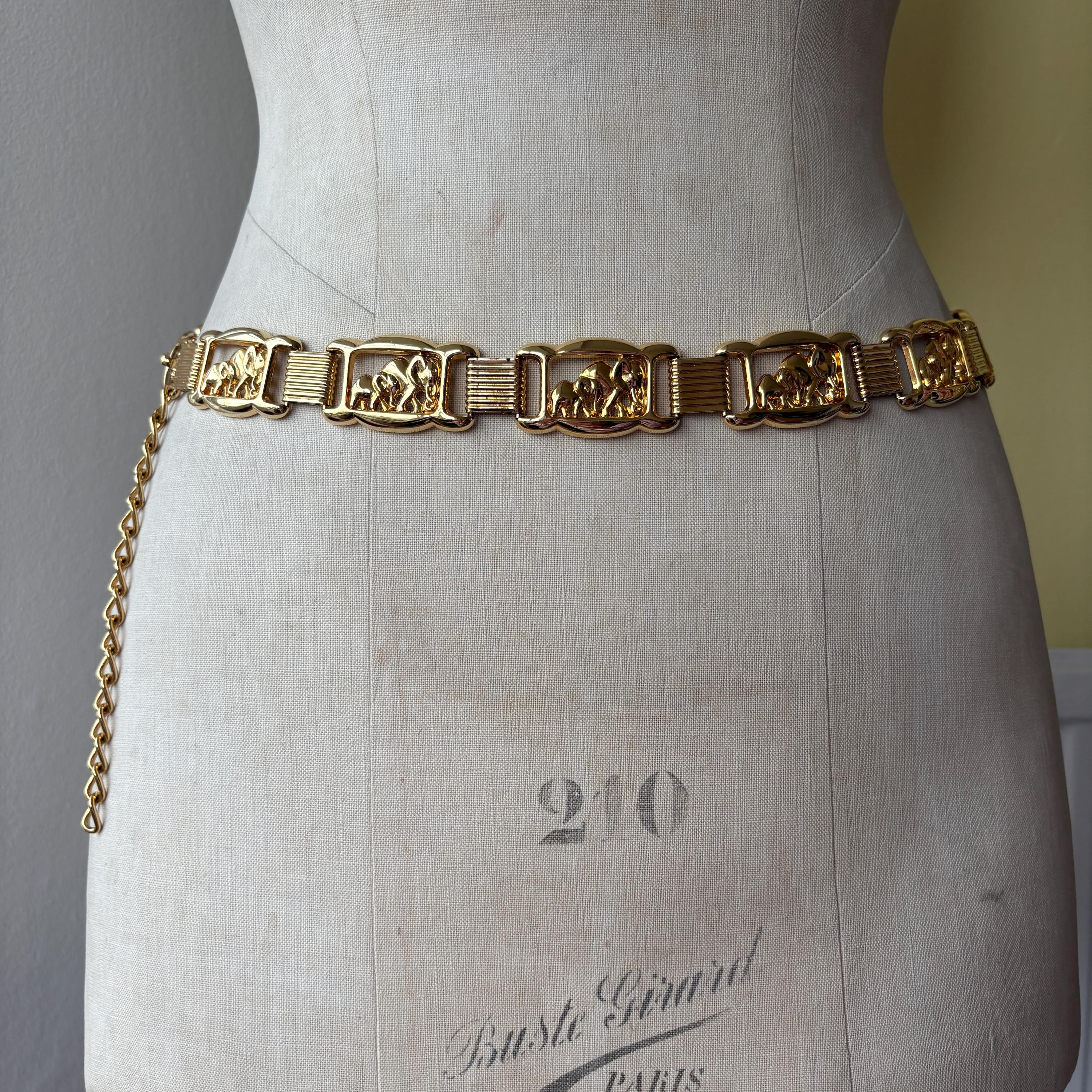 1980’s Gianni versace design belt ⭐️🖤🔮 1980s Gianni Versace leather belts with lots of amazing