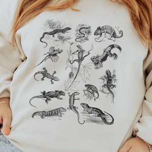 Vintage Lizard Reptile Sweatshirt Vintage Sketch Drawings - Naturecore Aesthetic Clothing Wardrobe - Cozy Reptile Vibes Cottagecore Shirt