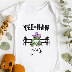Cowboy Frog Baby Infant Bodysuit | Yee-Haw Y&#39;all Cute| Frog Amphibian Trendy Baby Shower Idea | Country Western Frog| Pregnancy Announcement