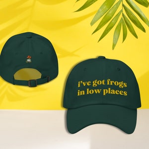 Funny Frog Hats, Frog Friends, Cool Amphibian Gifts, Country Western Frog, Cottagecore Country, Outdoorsy Gifts