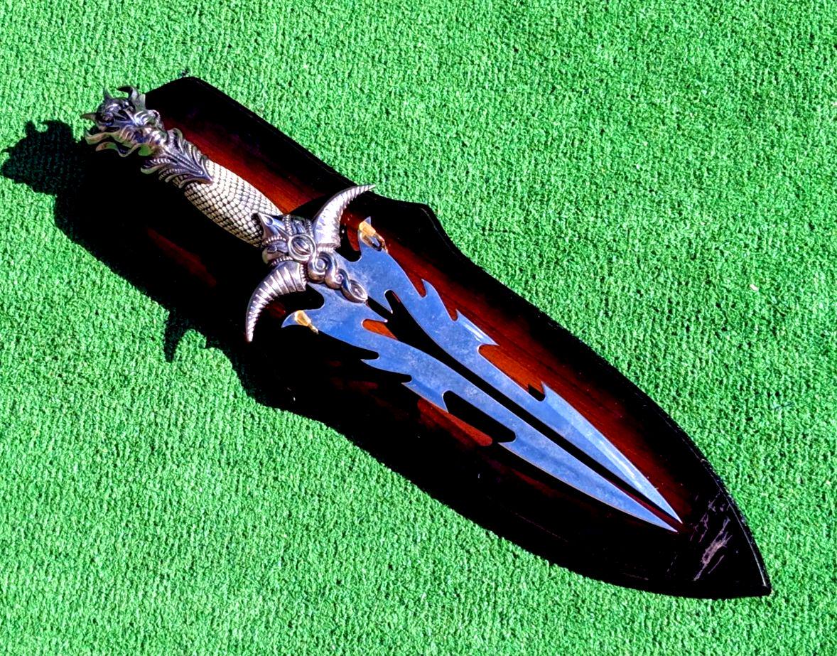 Isis Dagger - Etsy