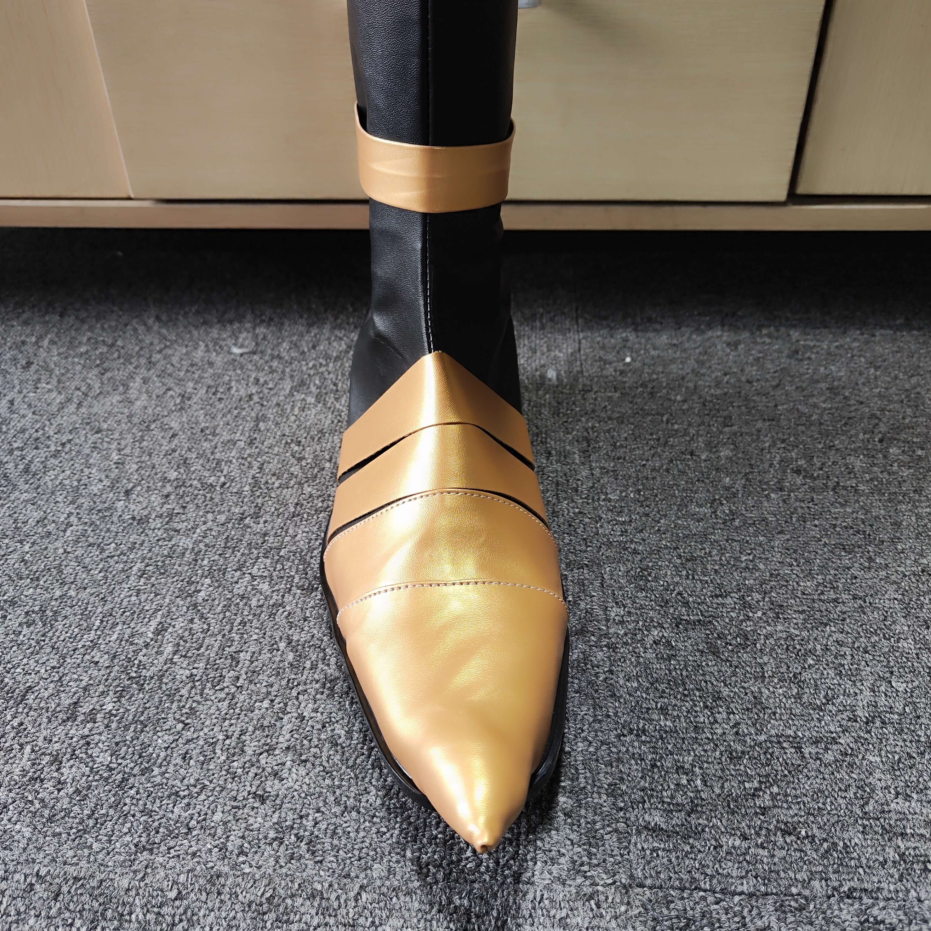 ヴィンセント シューズ ファイナルファンタジーVII FF7 バレンタイン