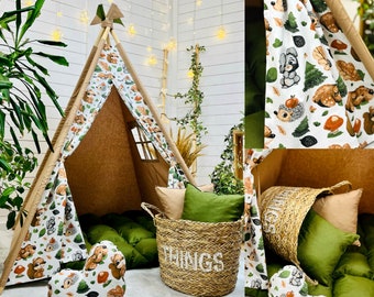 Forest animals teepee brown and green, warm cozy floor mat, woodland nursery camp with animals, Boho animal-themed playhouse tent christmas
