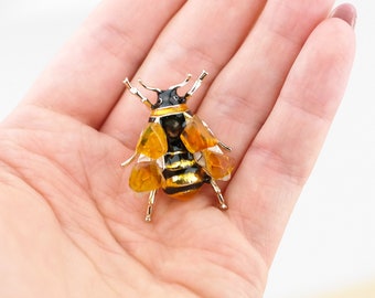 BienenBrosche mit natürlichem baltischen Bernstein | Accessoires für Frauen | Handgefertigter Schmuck | Damen Bienen Brosche |