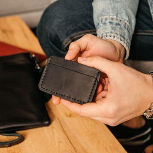 Minimalistische portemonnee | visitekaarthouder | Portemonnee met voorvak | smalle portemonnee | creditcardhouder | herenportemonnee | leren kaarthouder