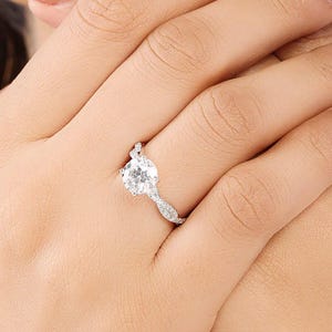 Round Diamond Twisted Band Ring – 2.00 Carat Lab Grown | 10K 14K 18K Solid Gold | DEF Color VVS/VS | Classic Engagement Ring