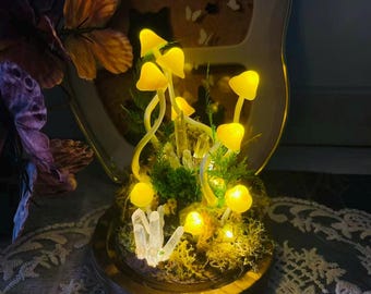 Fairy Mushroom Lamp, Glowing Crystal, Enchanted Forest Mushroom Lamp, Fantasy Crystal Nightlight, Unique Gift, Elegant Home Decor