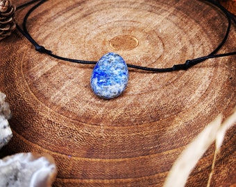 Halbedelsteinkette Lapislazuli Tropfen an gewachstem Baumwollband