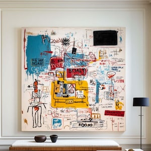 Könnte beinhalten: Ein großes quadratisches Leinwandgemälde mit abstrakter Graffiti-Kunst, bestehend aus kräftigen blauen, roten und gelben Farbflächen, schwarzen Strichzeichnungen und verschiedenen Textelementen, darunter das Wort BOALY, an einer weißen Wand über einer Holzbank.