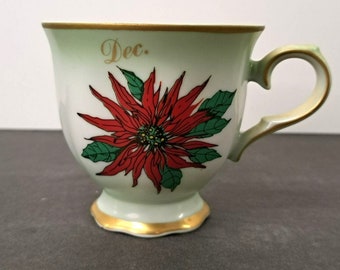 Vintage Viletta Made in USA December Christmas Poinsettia TEACUP no saucer RARE
