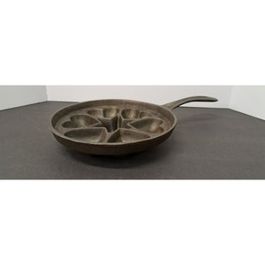 Vintage Cast Iron Cornstick Cornbread Pan With Raised Molders Mark