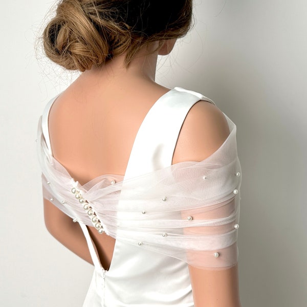 Wrap en tulle avec boutons de perlesl|bretelles de mariée|Couverture de mariée|cape de mariage moderne perle|haussement d'épaules|Couverture réversible|Épaules