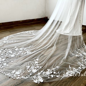 Flower Lace Veil,Lace Wedding Veil,Ivory Veil, Vintage Veil,Tulle Veil, Chapel Veil,Royal Veil,Handmade Veil,Soft Veil,Comb Veil